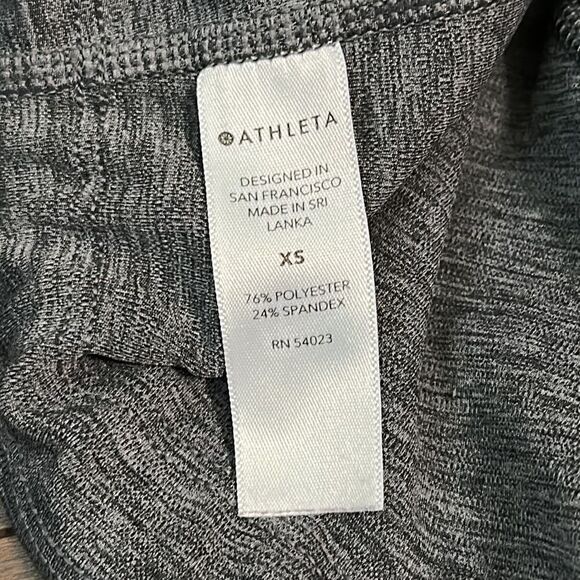 Athleta Gray Ultimate Stash Pocket Capri - Size XS - Picture 11 of 16